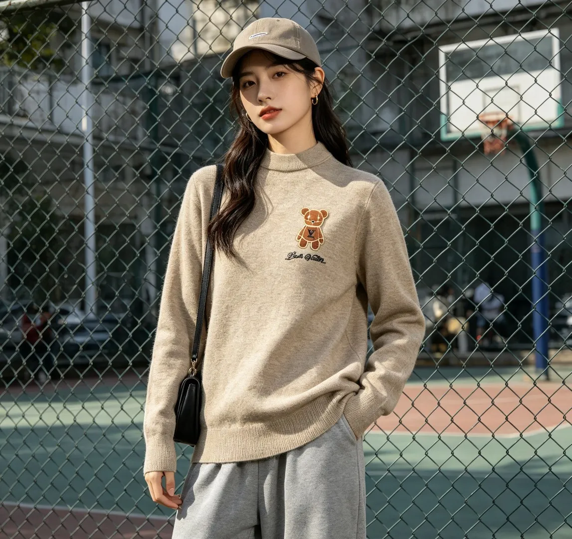Louis Vuitton/Louis Vuitton 26ss towel patch bear crew neck sweater